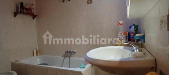 2 bedrooms Apartment in Rocca di Cambio, Italy No. 119809 5