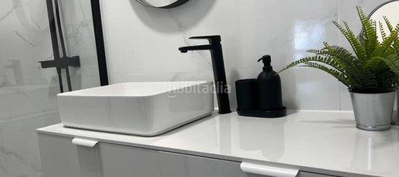 Dúplex de 4 dormitorios en Soto del Barco, Spain No. 140942 42