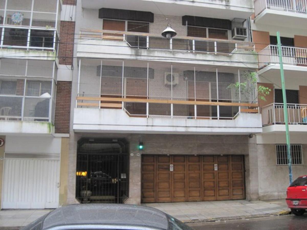 3 bedrooms Apartment in Buenos Aires, Argentina No. 96449