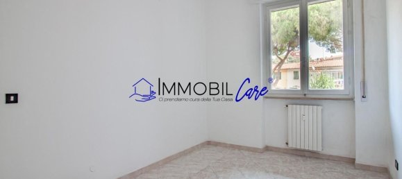 4 rooms Apartment in Livorno, Italy No. 278049 15