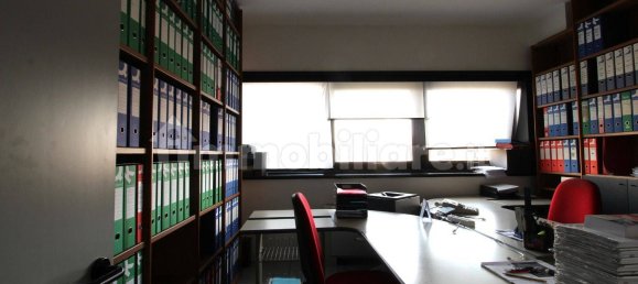 5 rooms Office in Bologna, Italy No. 91317 7
