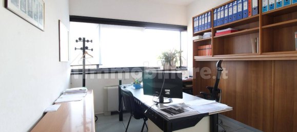 5 rooms Office in Bologna, Italy No. 91317 12