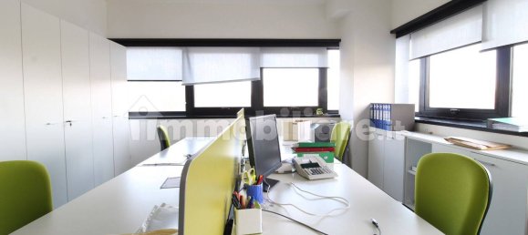 5 rooms Office in Bologna, Italy No. 91317 15