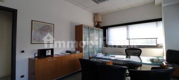 5 rooms Office in Bologna, Italy No. 91317 6
