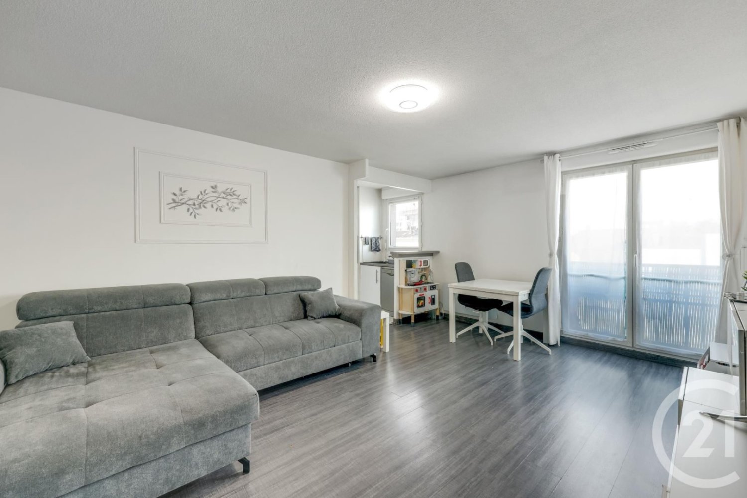 2 bedrooms Apartment in Saint-Denis, France No. 110827