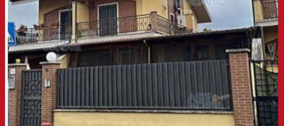 5 bedrooms Apartment in Rome, Italy No. 334095 3