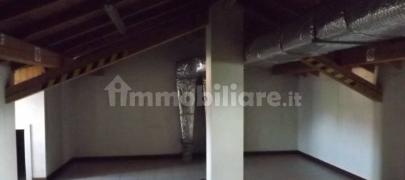 4 rooms Commercial property in Turin, Italy No. 206507 3