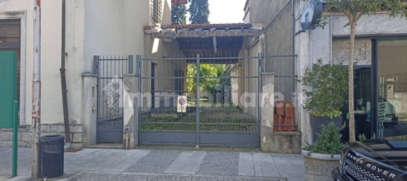 4 rooms Commercial property in Turin, Italy No. 206507 10