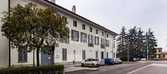 4 rooms Commercial property in Turin, Italy No. 206507 30