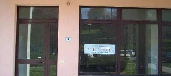 75m² Commercial property in Scanzorosciate, Italy No. 92696 2