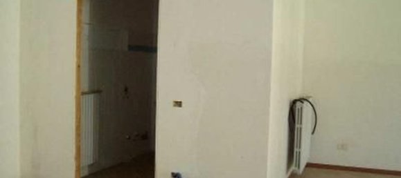 75m² Commercial property in Scanzorosciate, Italy No. 92696 4