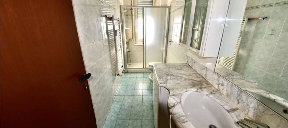 Квартира с 3 комнатами в Лимбьяте, Италия № 138659 16