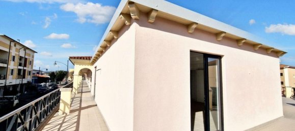 41m² Office in Olbia, Italy No. 372007 3