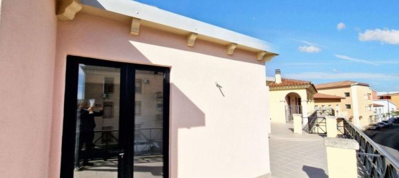 41m² Office in Olbia, Italy No. 372007 4