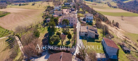 Villa T5 em Cagli, Italy N.º 60262 30