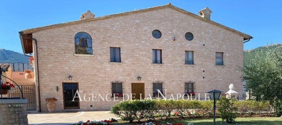 Villa T5 em Cagli, Italy N.º 60262 3