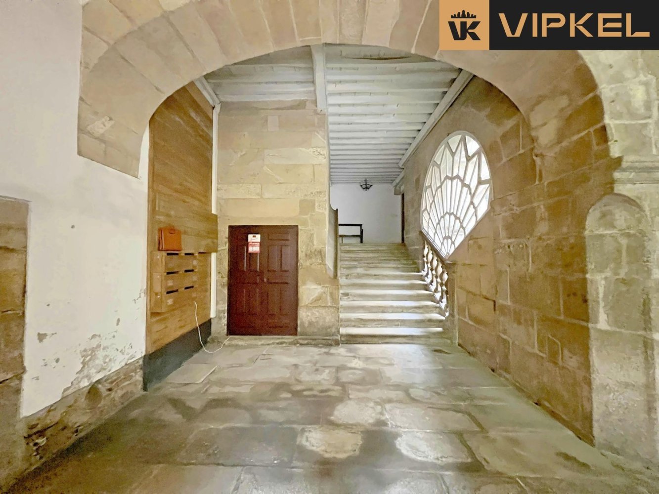 Gebäude in A Coruna, Spain 1982m², Nr. 43759