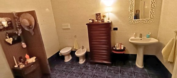 Квартира с 3 комнатами в Генуя, Италия № 271867 20