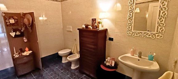 Квартира с 3 комнатами в Генуя, Италия № 271867 18