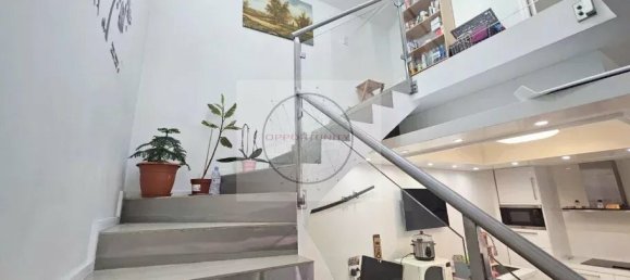 Дуплекс с 3 спальнями в Фонтене-су-Буа, Франция № 297152 3