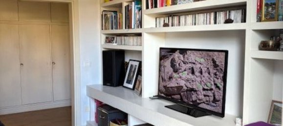 4 bedrooms Apartment in Florence, Italy No. 338091 8