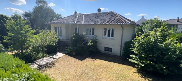 Villa de 3 dormitorios en Woippy, France No. 272745 2