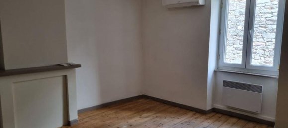 2 Schlafzimmer Stadthaus in Saint-Denis, France, Nr. 300194 8