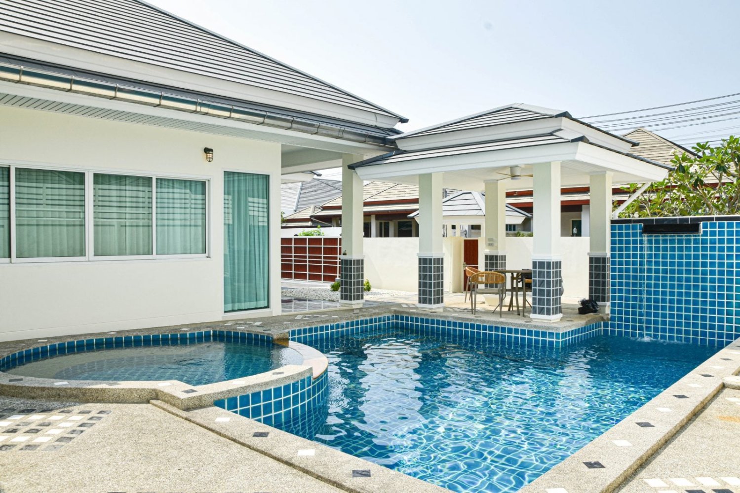 Casa T3 em Bang Lamung, Thailand N.º 72211