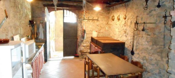 Дом с 15 комнатами в Баньи ди Лукка, Италия № 168273 18