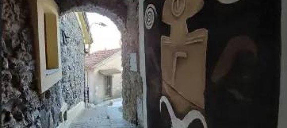 Дом с 5 комнатами в Аулла, Италия № 84234 14