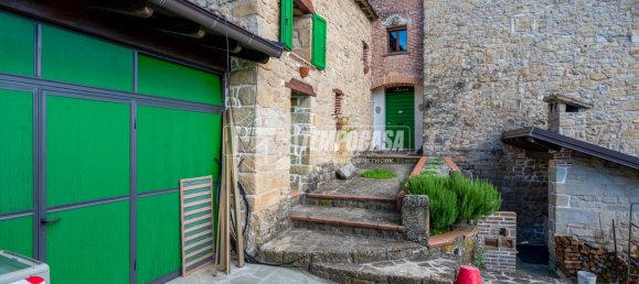 5 rooms House in Pavullo nel Frignano, Italy No. 85670 14