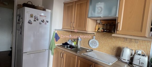 1 bedroom Apartment in Creteil, France No. 165149 16
