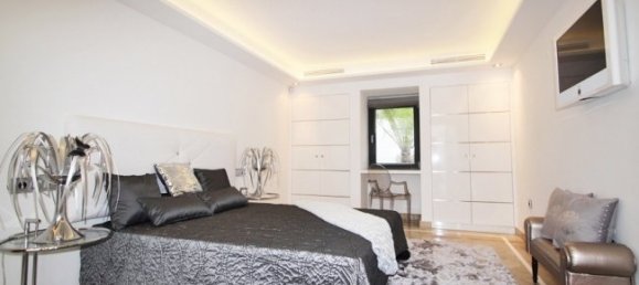 5 bedrooms Villa in Bendinat, Spain No. 14617 9