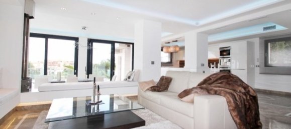 5 bedrooms Villa in Bendinat, Spain No. 14617 4