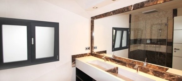 5 bedrooms Villa in Bendinat, Spain No. 14617 16