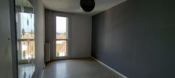 2 bedrooms Apartment in Longueil-Annel, France No. 68441 2