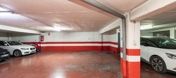  مرآب في Granada, Spain 14متر مربع رقم 166639 10