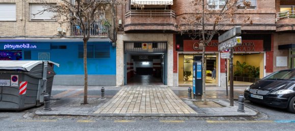  مرآب في Granada, Spain 14متر مربع رقم 166639 16