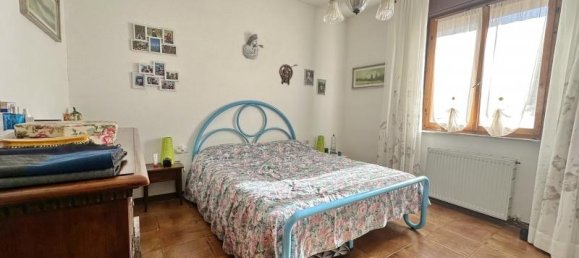 Квартира с 5 комнатами в Гаворрано, Италия № 235656 8