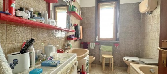 Квартира с 5 комнатами в Гаворрано, Италия № 235656 14