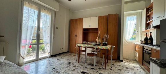 2غرفة شقة في Spotorno, Italy رقم 82068 7