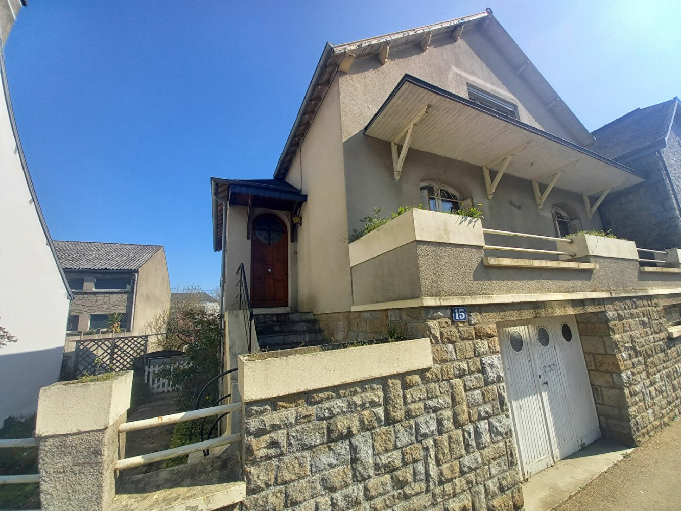 3 bedrooms House in Fougeres, France No. 193809