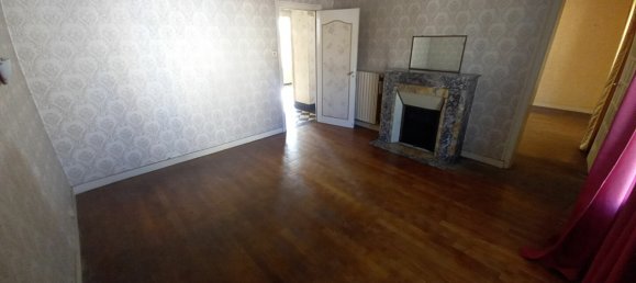 3 bedrooms House in Fougeres, France No. 193809 5