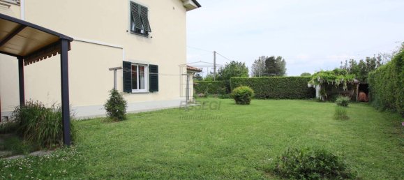 3 Schlafzimmer Villa in Lucca, Italy, Nr. 141275 4