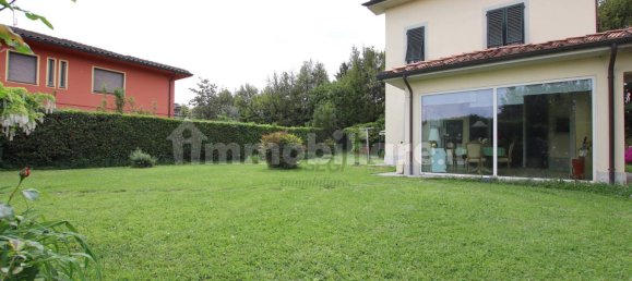 3 Schlafzimmer Villa in Lucca, Italy, Nr. 141275 2