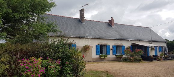 Casa de 3 dormitorios en Etriche, France No. 285230 2