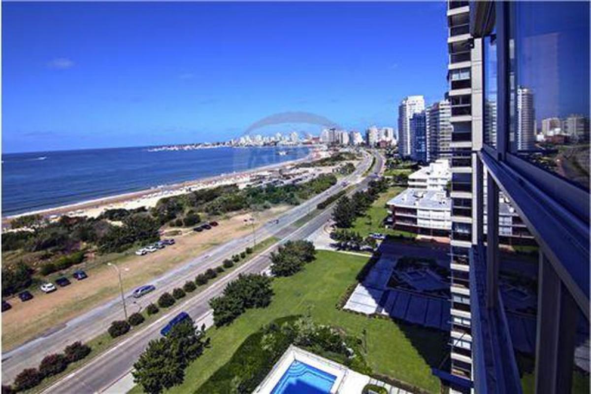Apartamento T4 em Punta del Este, Uruguay N.º 2083
