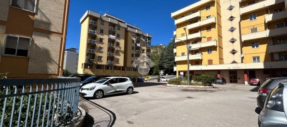 4 Schlafzimmer Wohnung in Potenza, Italy, Nr. 318744 5
