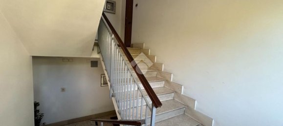 4 Schlafzimmer Wohnung in Potenza, Italy, Nr. 318744 10