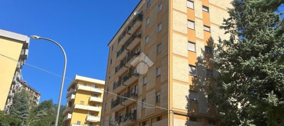 4 Schlafzimmer Wohnung in Potenza, Italy, Nr. 318744 3